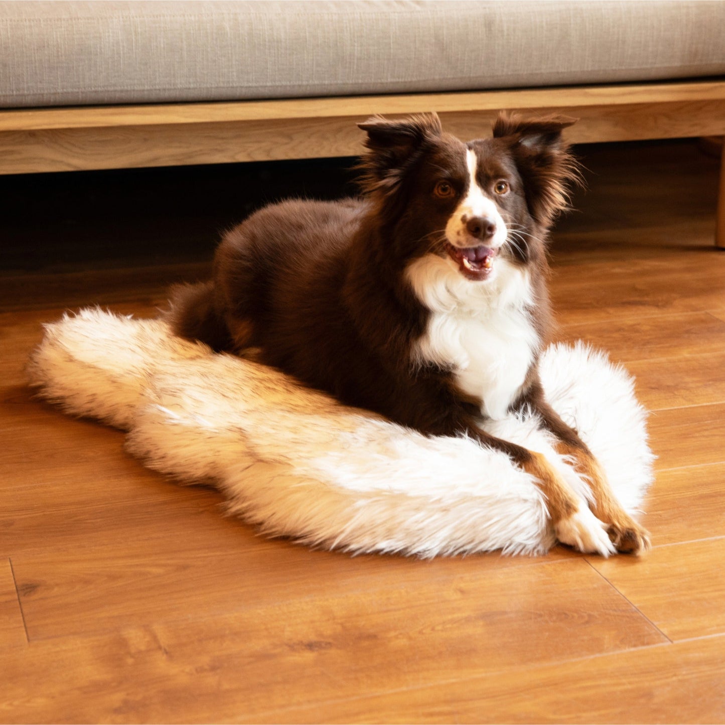 PupRugTM Faux Fur Orthopedic Dog Bed - Curve White with Brown Accents